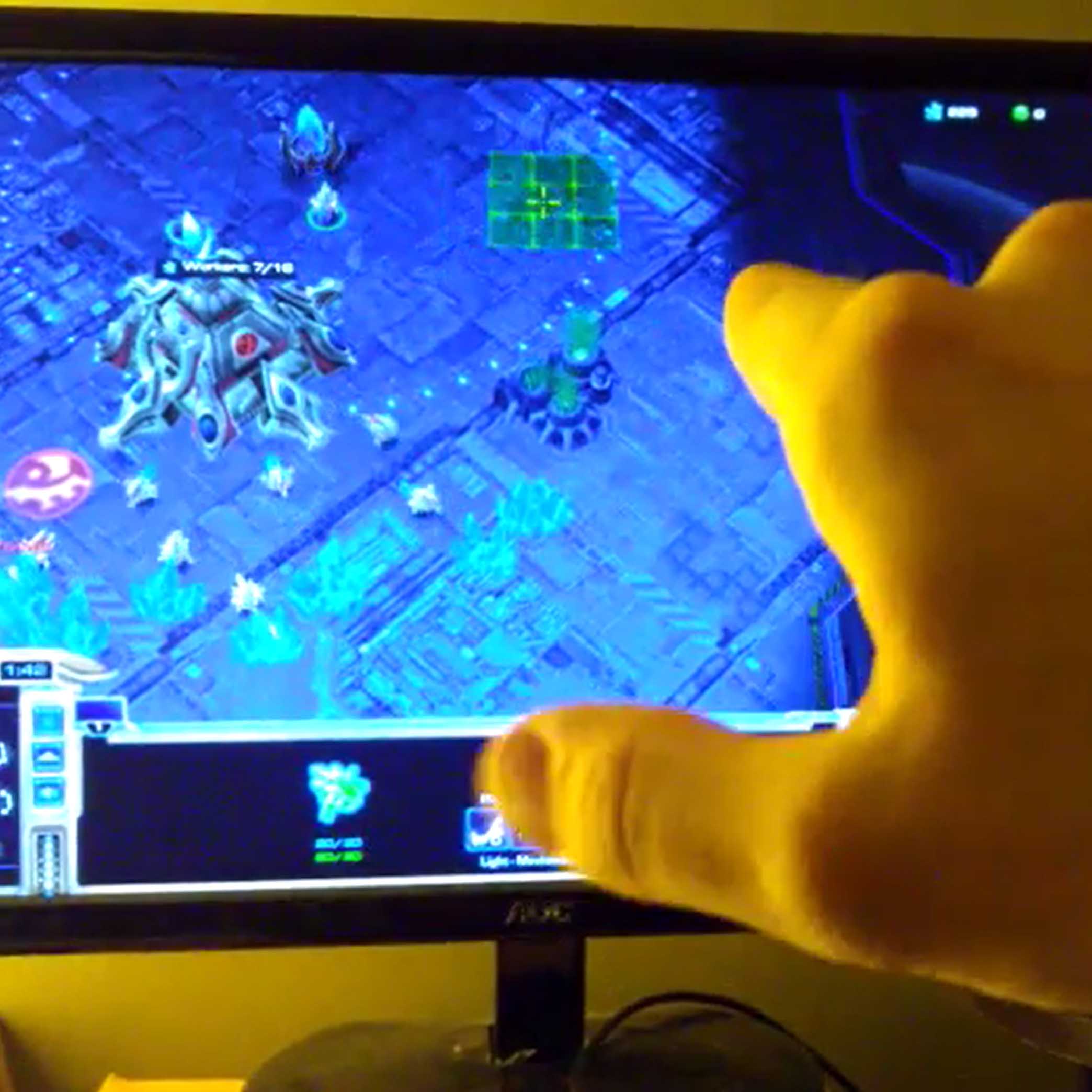 Leap-Enabled Starcraft 2